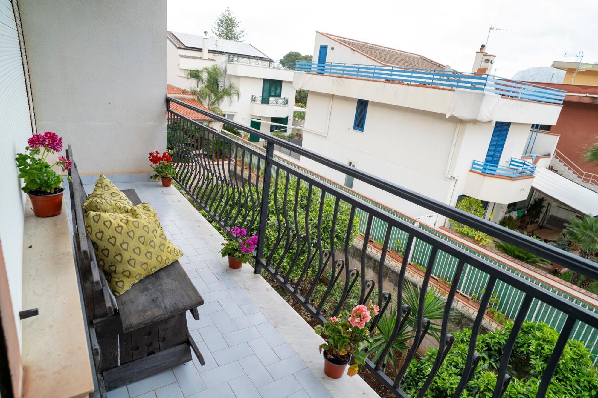 A Casa Di Mara Apartment Мондело Екстериор снимка